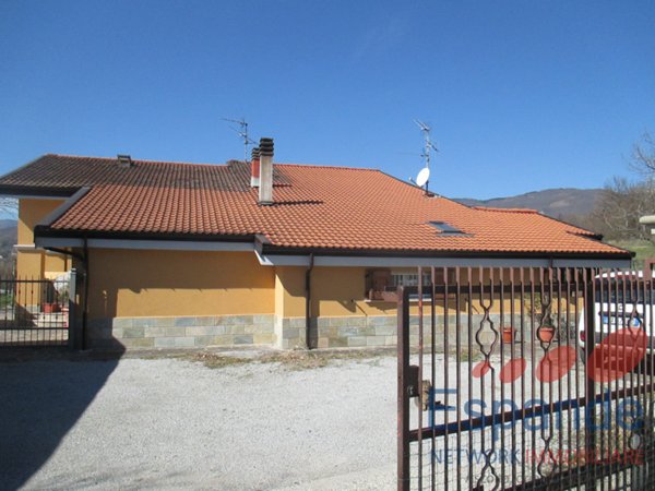 casa indipendente in vendita a Gaggio Montano in zona Silla