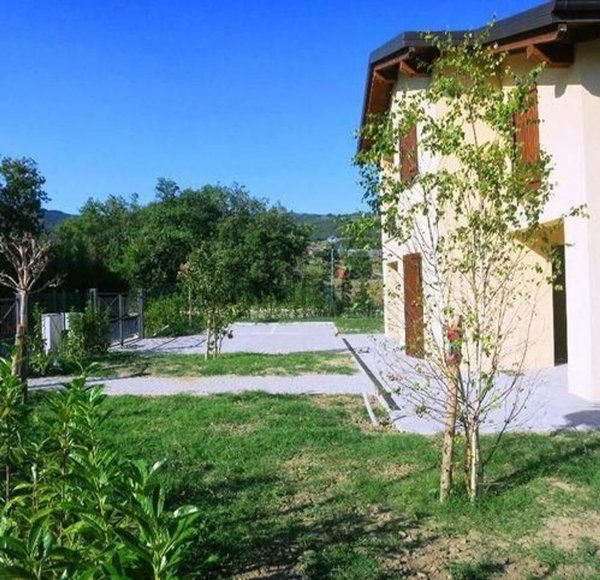 casa indipendente in vendita a Gaggio Montano