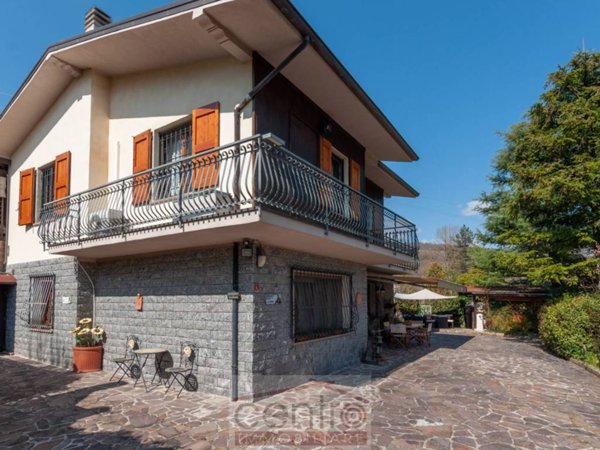 casa indipendente in vendita a Gaggio Montano