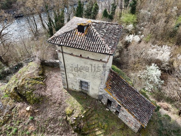 casa indipendente in vendita a Gaggio Montano