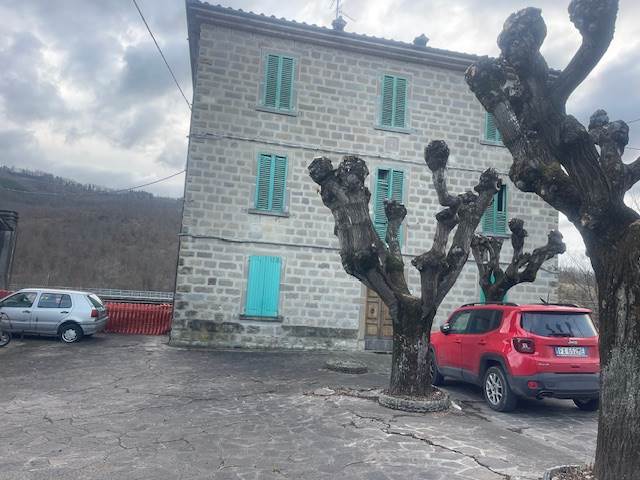 casale in vendita a Gaggio Montano in zona Abetaia