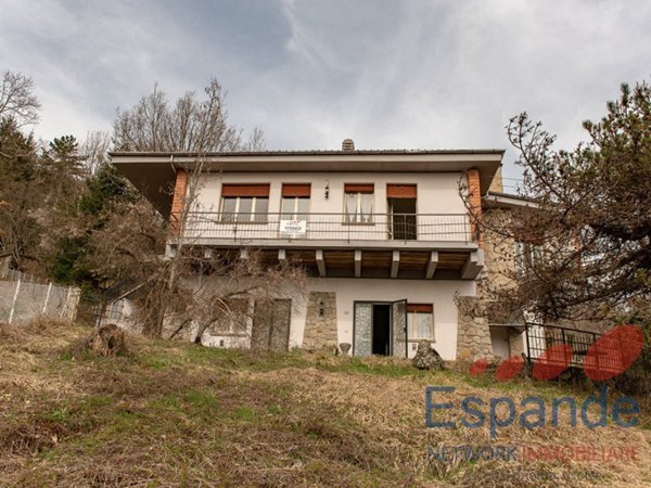 casa indipendente in vendita a Gaggio Montano
