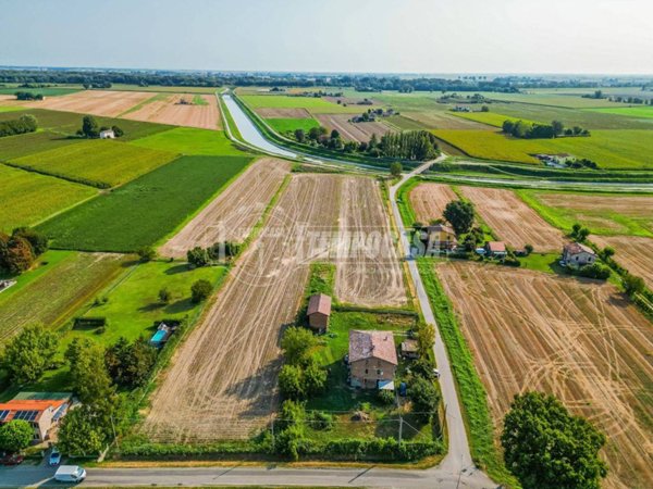 terreno agricolo in vendita a Galliera