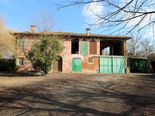 casa indipendente in vendita a Galliera