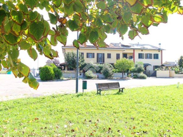 casa indipendente in vendita a Galliera