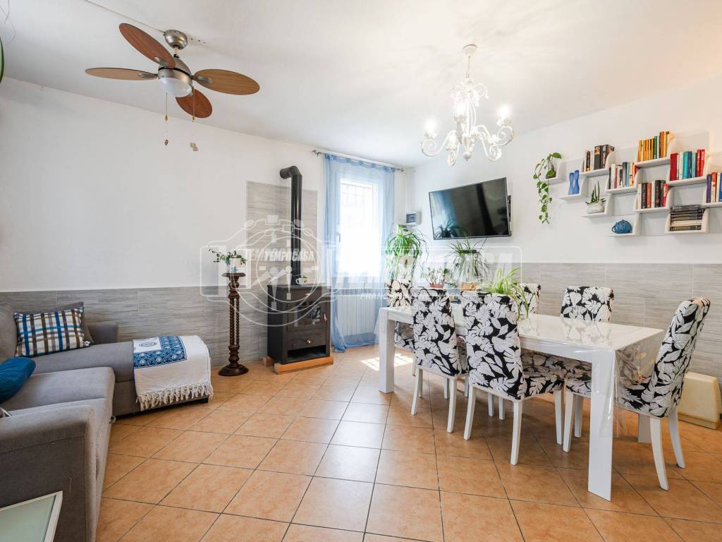 casa indipendente in vendita a Galliera