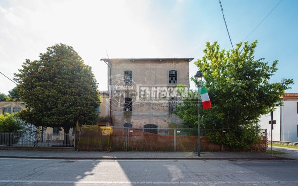 negozio in vendita a Galliera
