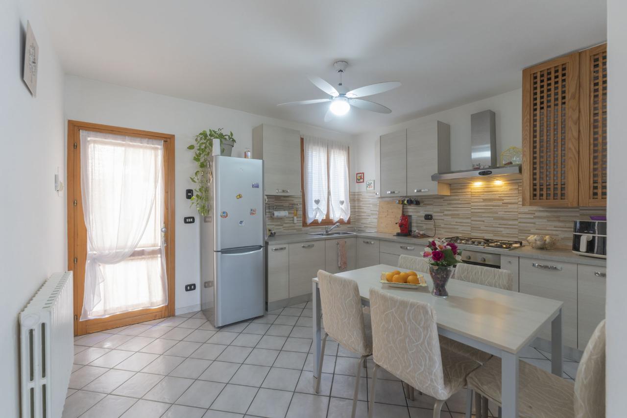 casa indipendente in vendita a Galliera