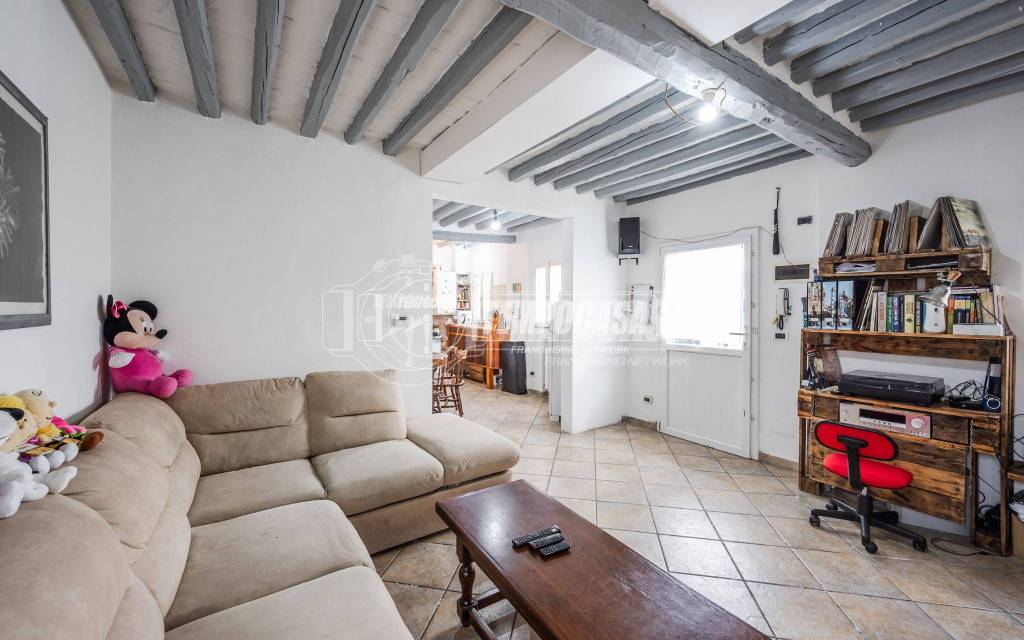 casa indipendente in vendita a Galliera