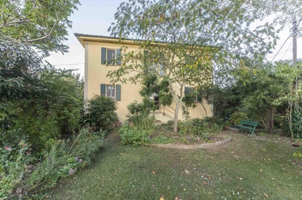 casa indipendente in vendita a Galliera