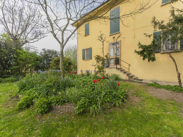 casa indipendente in vendita a Galliera