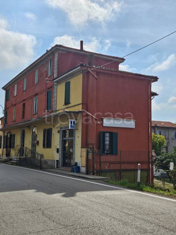 negozio in vendita a Galliera