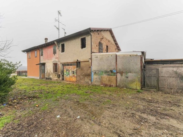 casa indipendente in vendita a Galliera