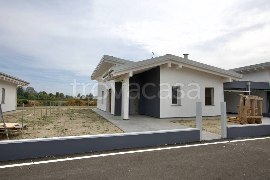 casa indipendente in vendita a Galliera