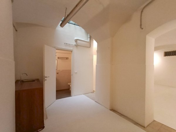 locale di sgombero in vendita a Galliera