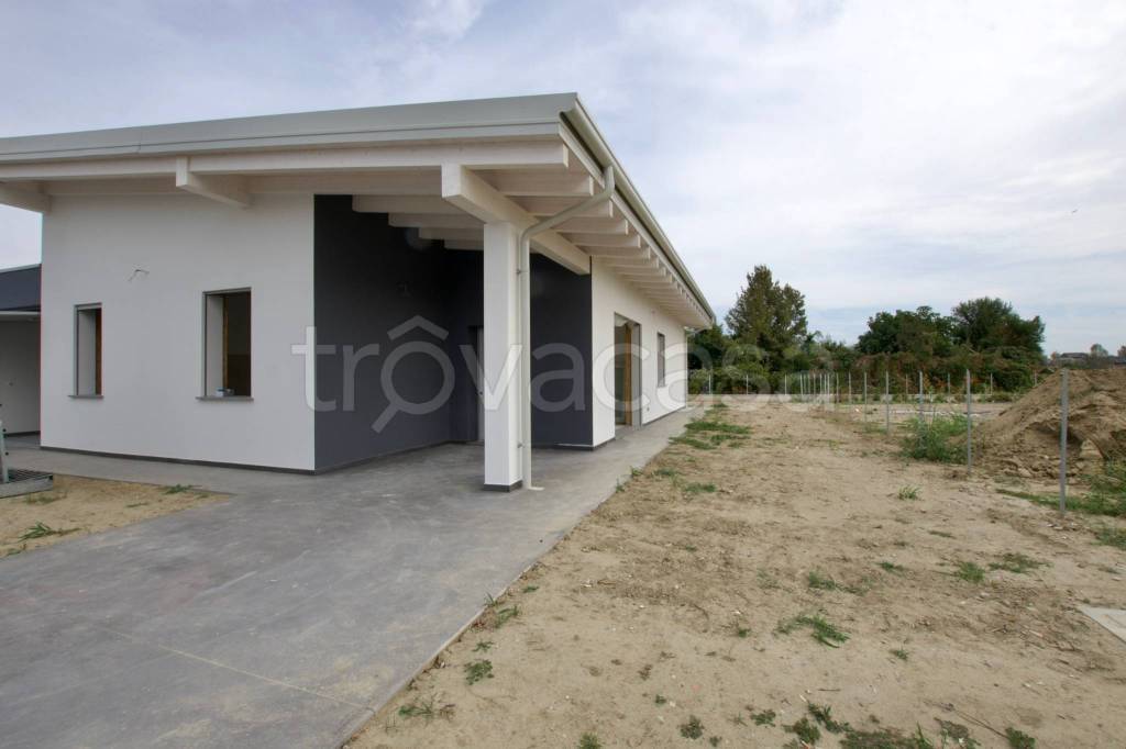 casa indipendente in vendita a Galliera