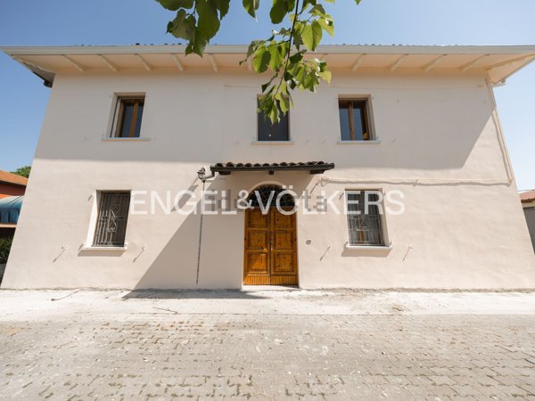 casa indipendente in vendita a Galliera