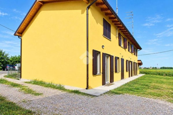 casa indipendente in vendita a Galliera