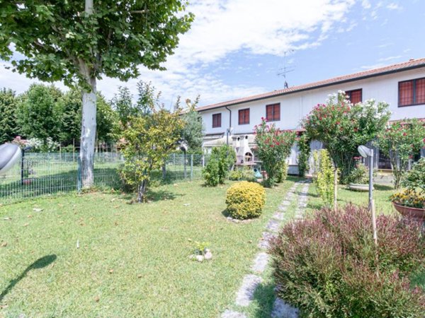 casa indipendente in vendita a Granarolo dell'Emilia in zona Lovoleto