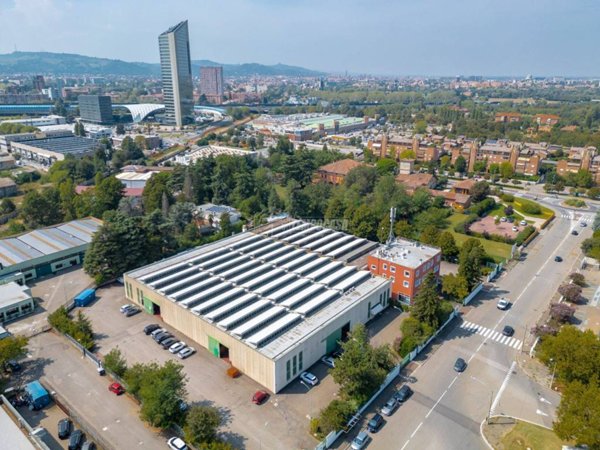 locale commerciale in vendita a Granarolo dell'Emilia in zona Quarto Inferiore