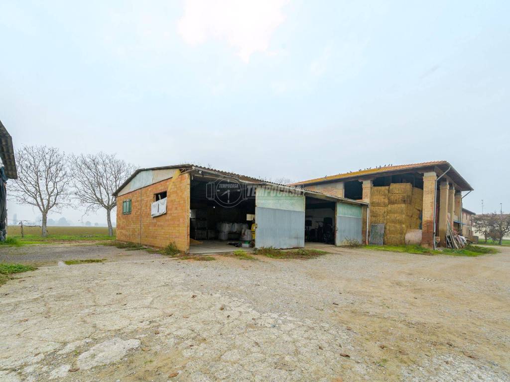 locale di sgombero in vendita a Granarolo dell'Emilia