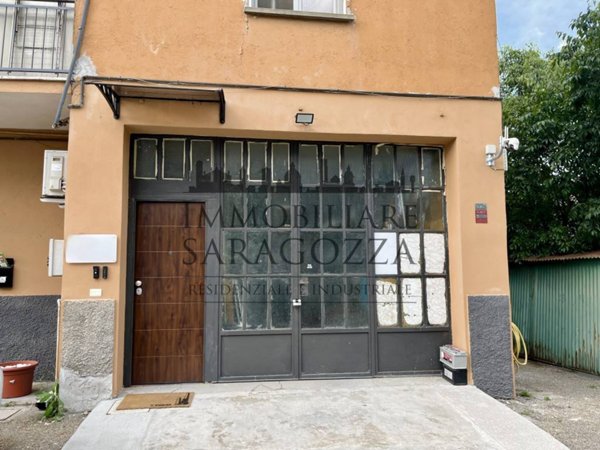 locale commerciale in vendita a Granarolo dell'Emilia in zona Quarto Inferiore