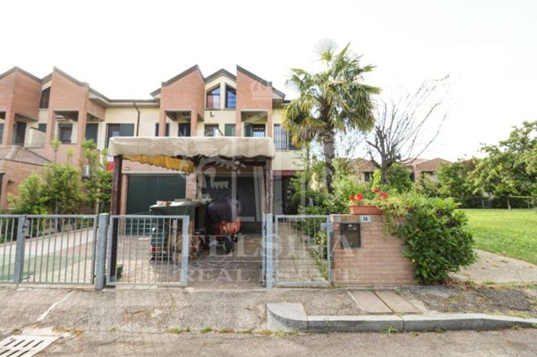 casa indipendente in vendita a Granarolo dell'Emilia