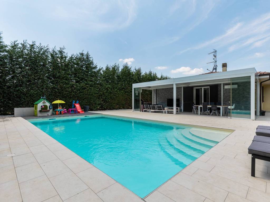casa indipendente in vendita a Granarolo dell'Emilia