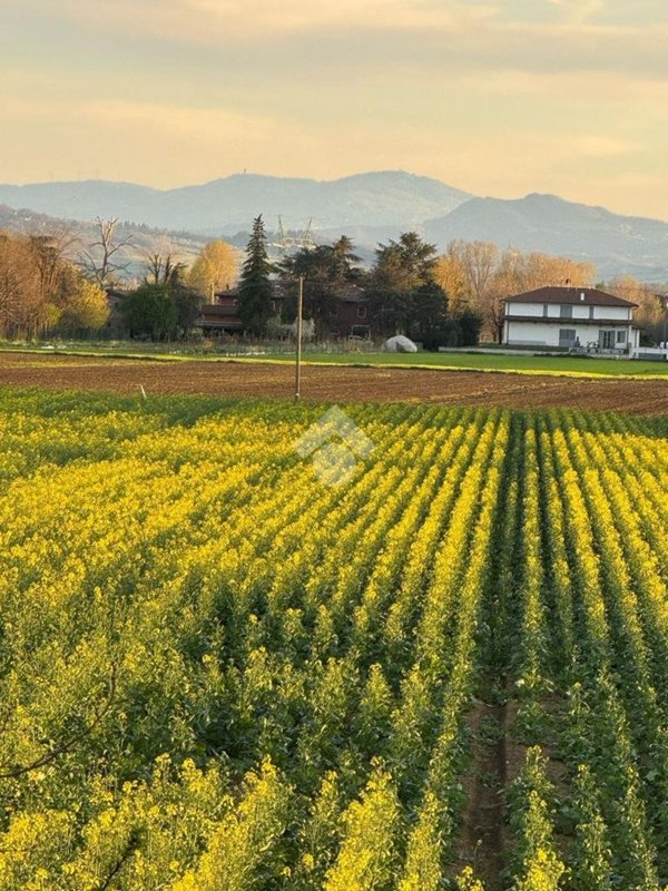 terreno agricolo in vendita a Granarolo dell'Emilia in zona Viadagola