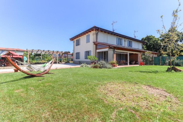 casa indipendente in vendita a Granarolo dell'Emilia in zona Viadagola