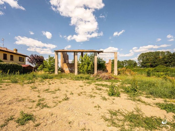 casale in vendita a Granarolo dell'Emilia in zona Lovoleto