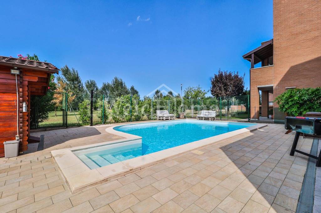 casa indipendente in vendita a Granarolo dell'Emilia