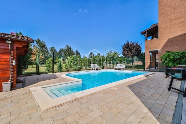 casa indipendente in vendita a Granarolo dell'Emilia