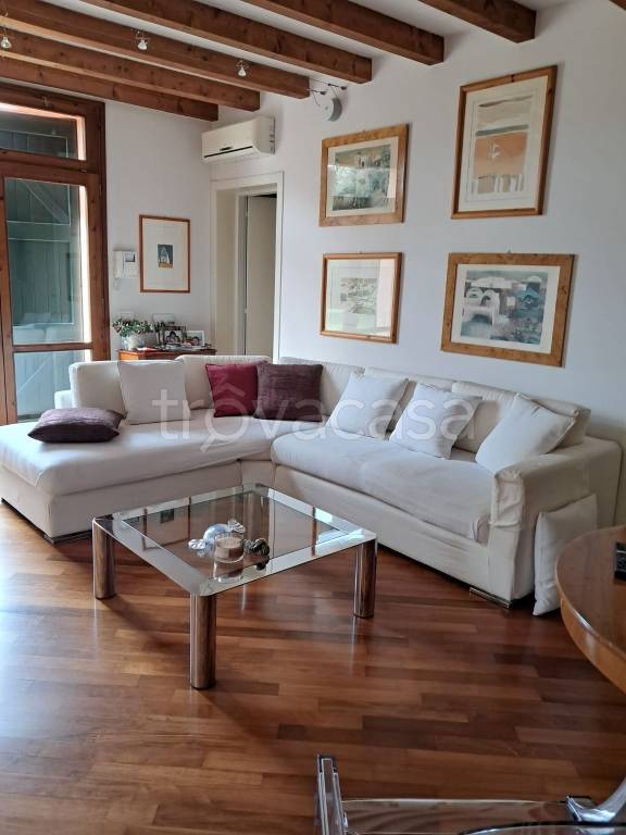 appartamento in vendita a Granarolo dell'Emilia in zona Quarto Inferiore