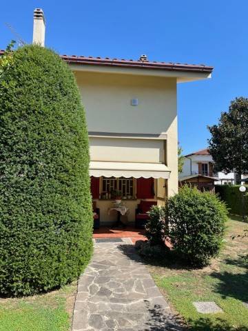 casa indipendente in vendita a Granarolo dell'Emilia