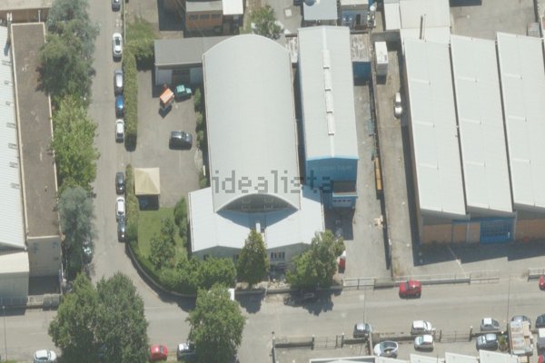 locale commerciale in vendita a Granarolo dell'Emilia in zona Cadriano