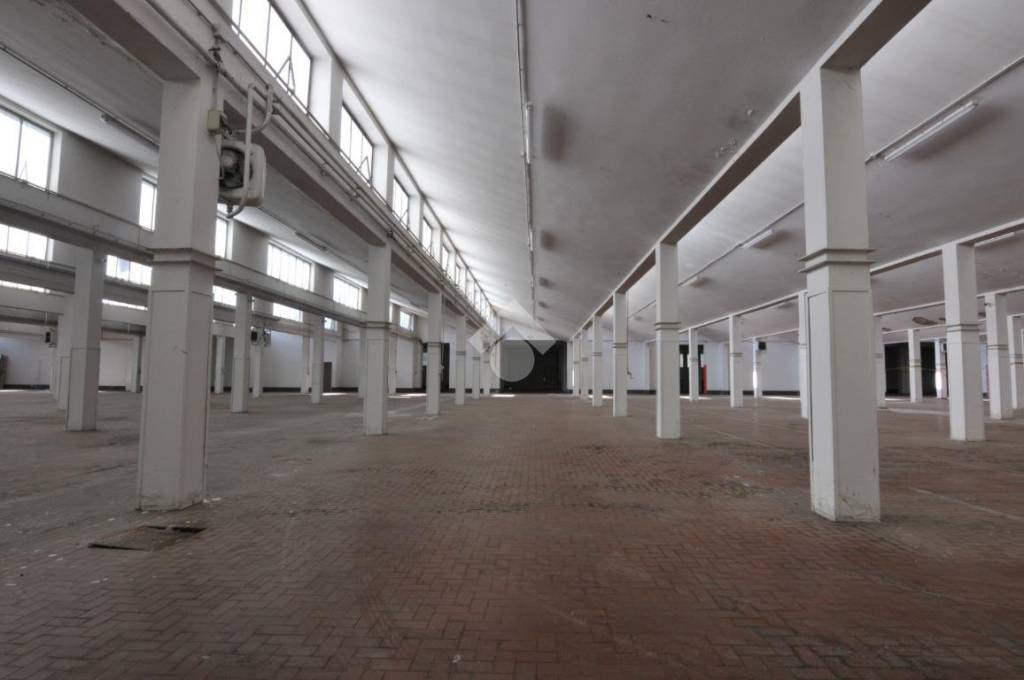 capannone in vendita a Granarolo dell'Emilia in zona Quarto Inferiore