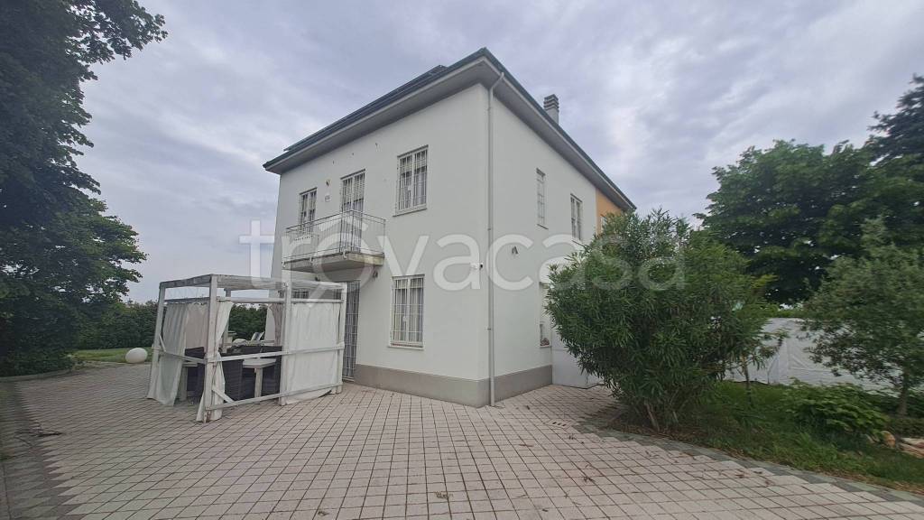 casa indipendente in vendita a Granarolo dell'Emilia