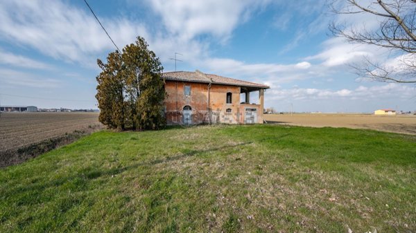 locale di sgombero in vendita a Granarolo dell'Emilia in zona Lovoleto