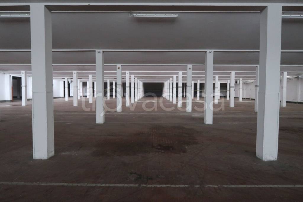 capannone in vendita a Granarolo dell'Emilia in zona Quarto Inferiore