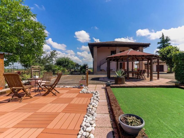 casa indipendente in vendita a Granarolo dell'Emilia