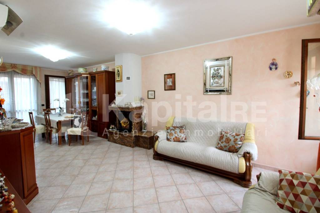 casa indipendente in vendita a Granarolo dell'Emilia in zona Lovoleto