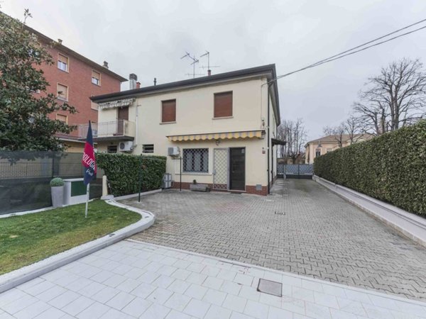 casa indipendente in vendita a Granarolo dell'Emilia