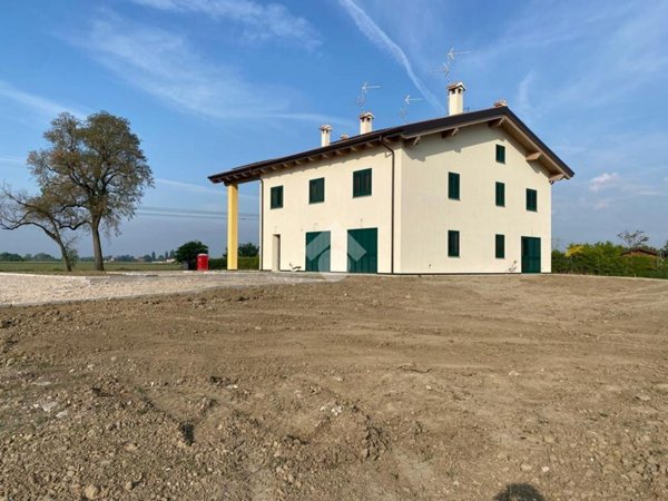 casa indipendente in vendita a Granarolo dell'Emilia