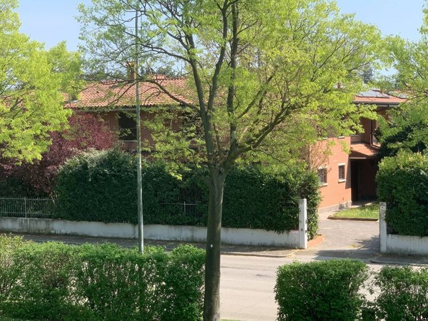 casa indipendente in vendita a Granarolo dell'Emilia in zona Cadriano