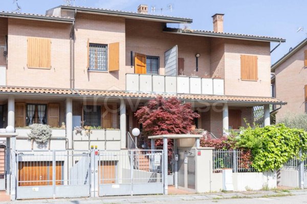 casa indipendente in vendita a Granarolo dell'Emilia in zona Quarto Inferiore