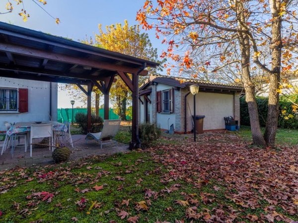 casa indipendente in vendita a Granarolo dell'Emilia in zona Lovoleto