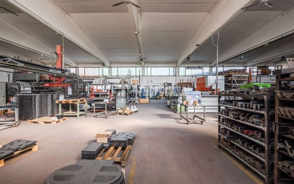 locale di sgombero in vendita a Granarolo dell'Emilia in zona Viadagola