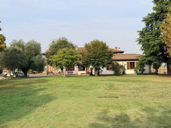 casa indipendente in vendita a Granarolo dell'Emilia