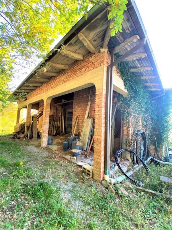casa indipendente in vendita a Grizzana Morandi in zona Carviano